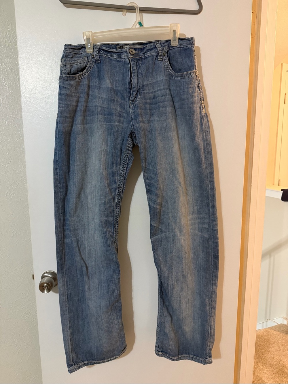 BKE Tyler Men’s Straight Jeans - Faded Blue Denim